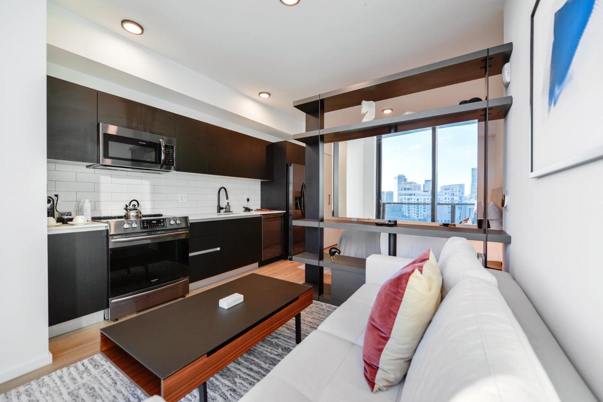 High-floor Studio With Incredible Views Awaits * Miami