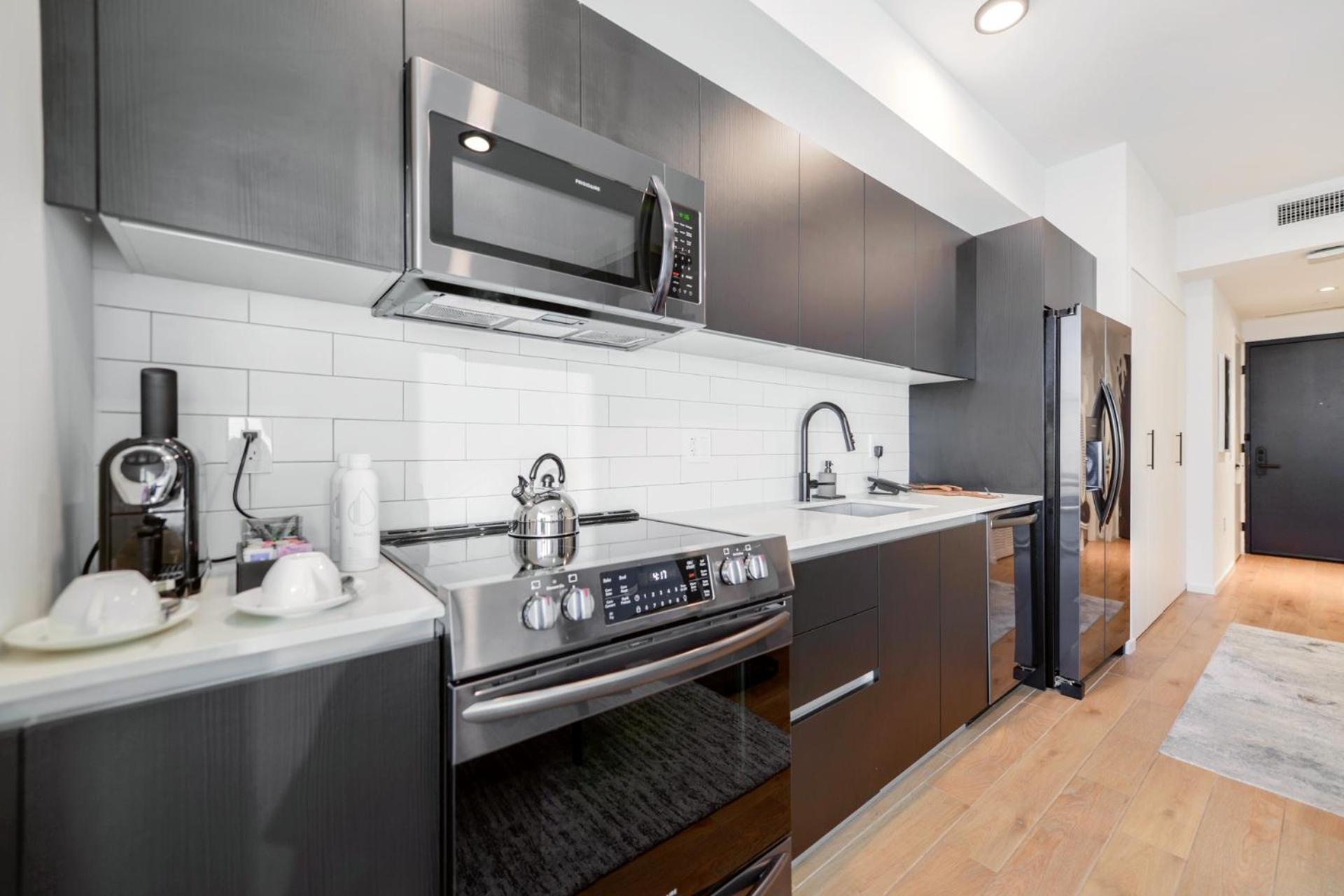 High-floor Studio With Incredible Views Awaits * Miami
